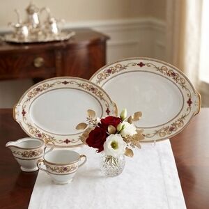 Vintage Royal Embassy Wheeling 4-Piece China Hostess Sets‎